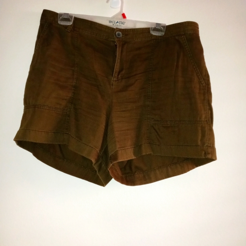 Old Navy olive colored Size 14 shorts